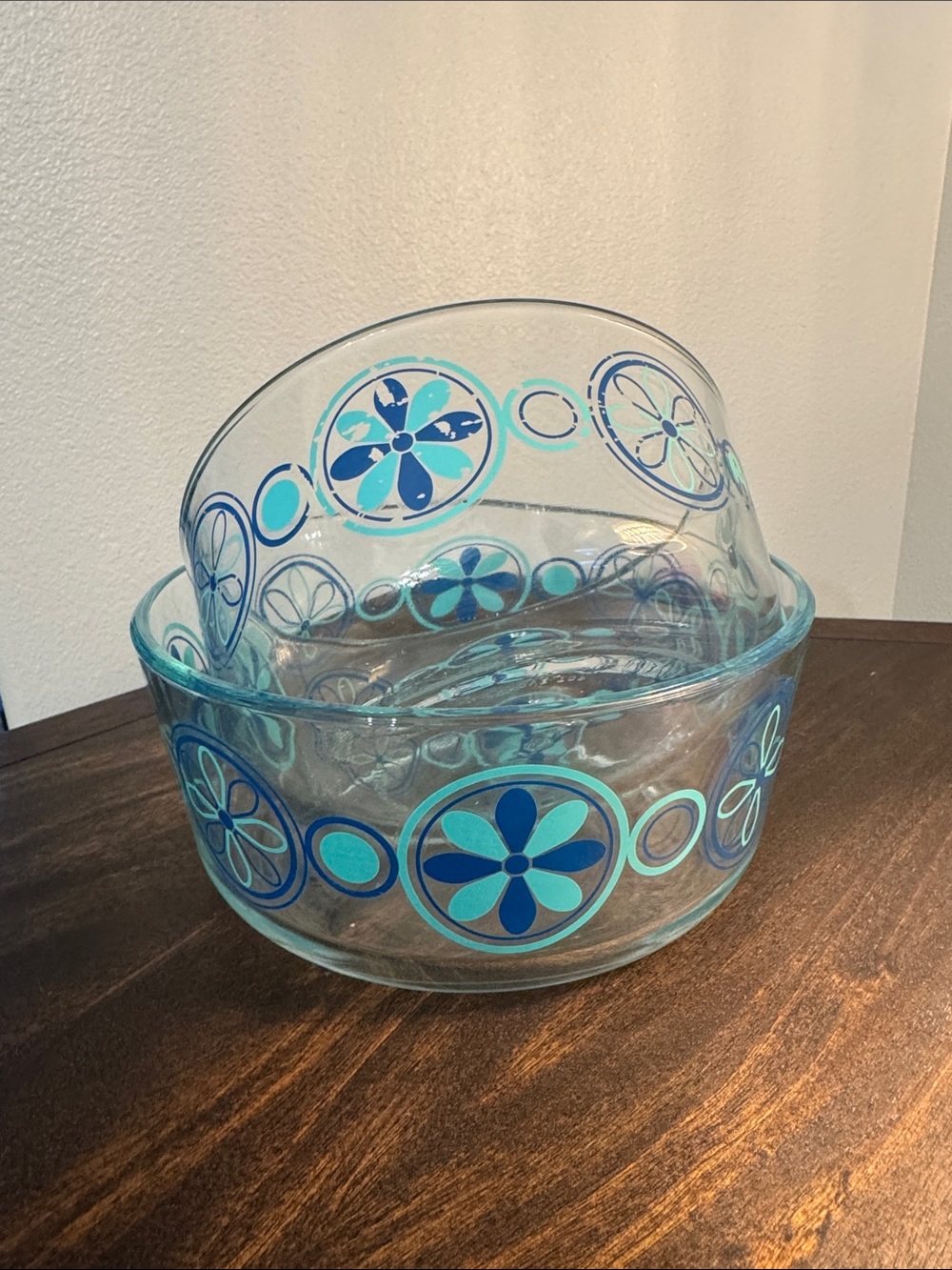 Pyrex Glass Mixing Bowls with Blue Floral Retro Pattern